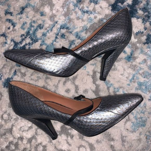 Sigerson Morrison Mary Jane snakeskin pointed toe metallic pumps - Picture 4 of 8
